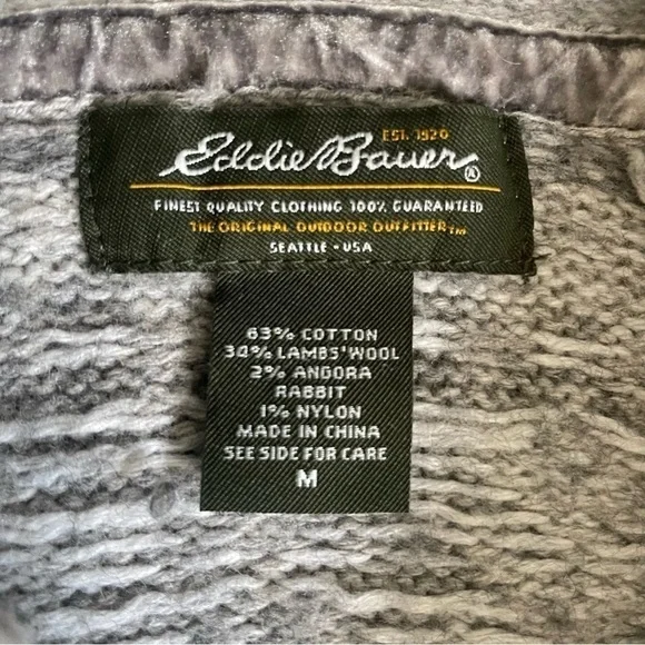 Eddie Bauer Long Sleeve Hooded Cardigan Sweater Snowflake Grey White Size Medium